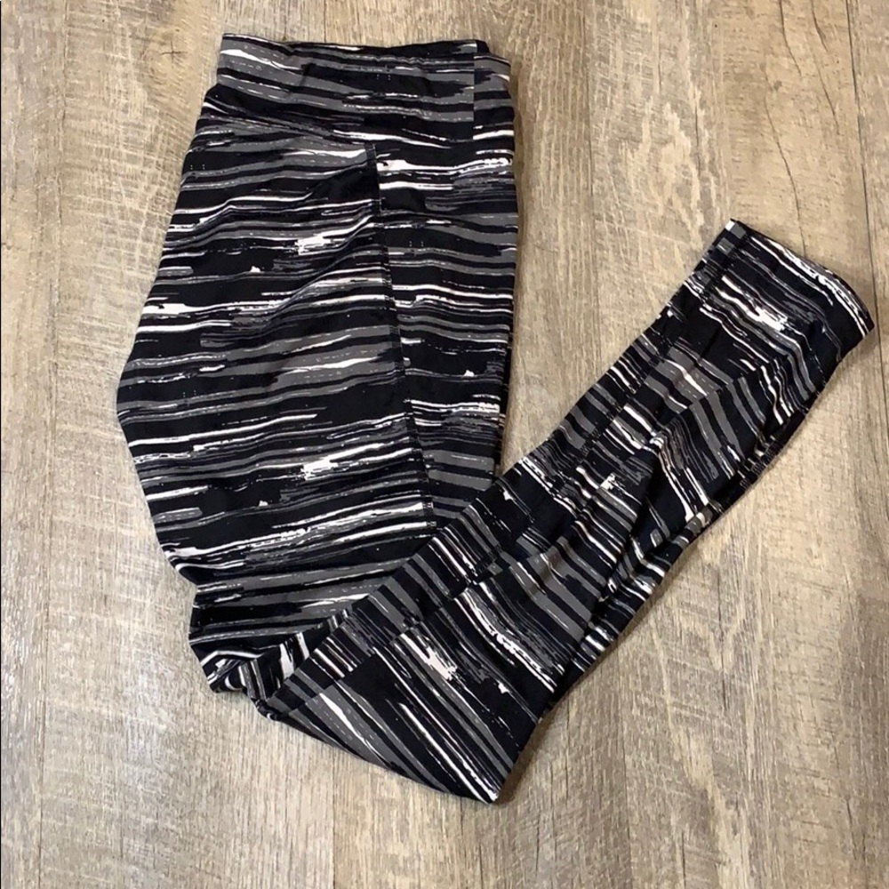 Black and Grey Stripe Legging. Large.